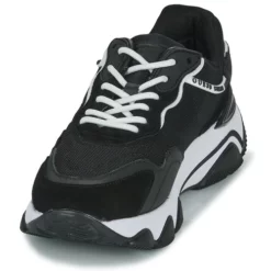 Chaussures Femme Guess - MICOLA Noir / Blanc -France CHAUSSURES DE SPORT Soldes Boutique 23818947 500 C