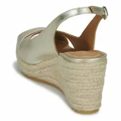 Chaussures Femme Geox - D PANAREA Doré 12 Chaussures Femme Geox - D PANAREA Doré -France CHAUSSURES DE SPORT Soldes Boutique 24192194 500 E